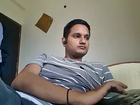 Jonrobinso online show from 6, 10, 2025