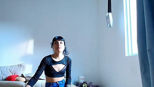 anika lowen02 online show from 12, 1, 2025