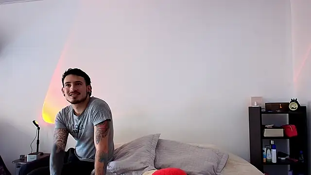 anika lowen02 online show from 27, 2, 2025