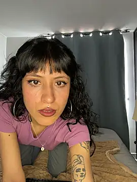 anika lowen02 online show from 27, 10, 2025