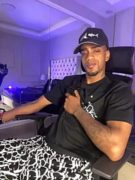 AaronCruz  online show from 8, 2, 2025