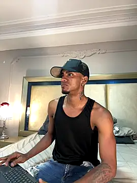 AaronCruz  online show from 2, 12, 2025