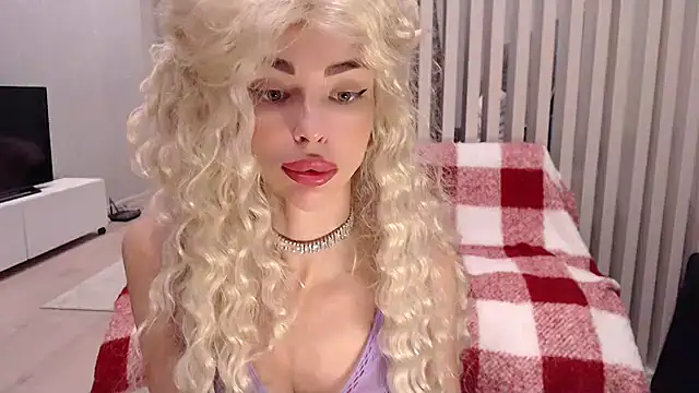 Snapshot of MiloTheName chatting on 26, 12, 2024 MiloTheName online show from 26, 12, 2024