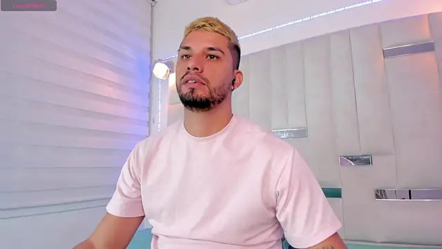 Jacoob19  online show from 18, 12, 2024