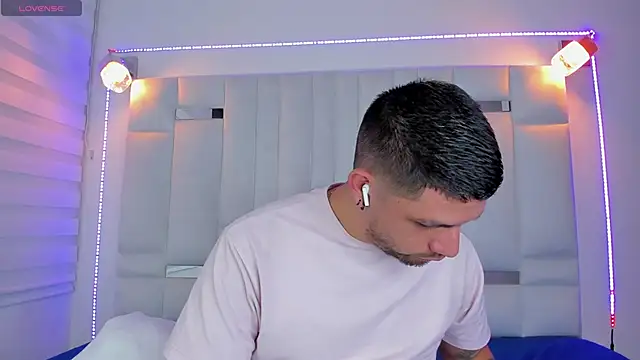 Jacoob19  online show from 28, 1, 2025