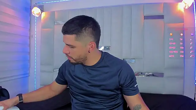 Jacoob19  online show from 17, 2, 2025