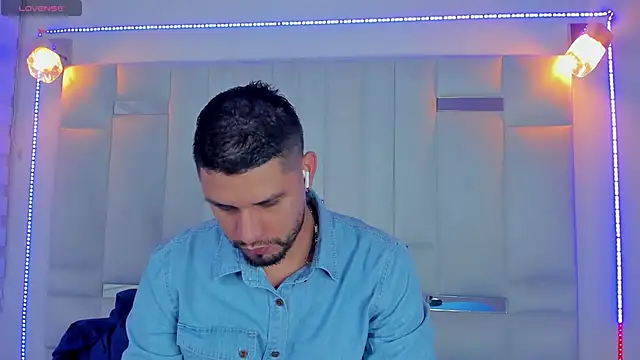 Jacoob19  online show from 21, 2, 2025