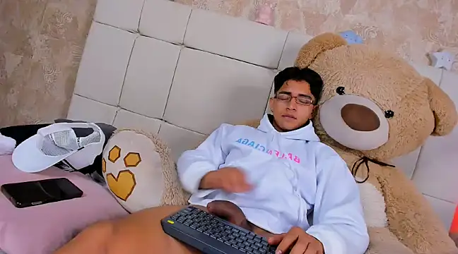 Snapshot of Muichiro_tokito1 chatting on 23, 12, 2024 Muichiro tokito1 online show from 23, 12, 2024