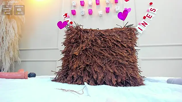 nahomygrey  online show from 12, 2, 2025