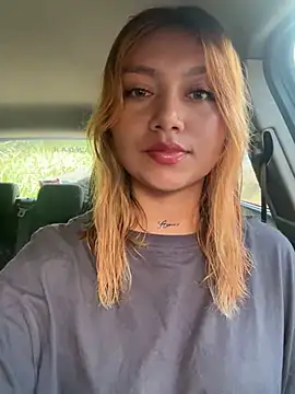 amanda-medrano1 online show from 4, 12, 2024