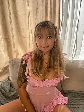 amanda-medrano1 online show from 18, 2, 2026