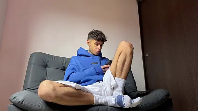 Saturno v online show from 4, 3, 2025