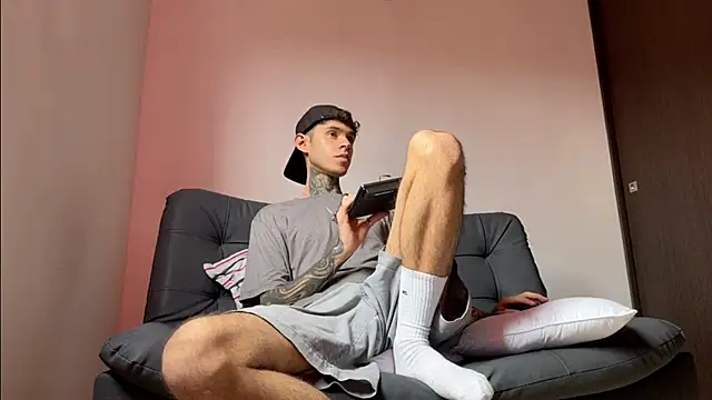 Saturno v online show from 14, 3, 2025