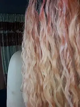 Sexy-Favgirl online show from 4, 3, 2025