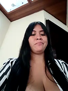 Miia grand online show from 28, 4, 2026