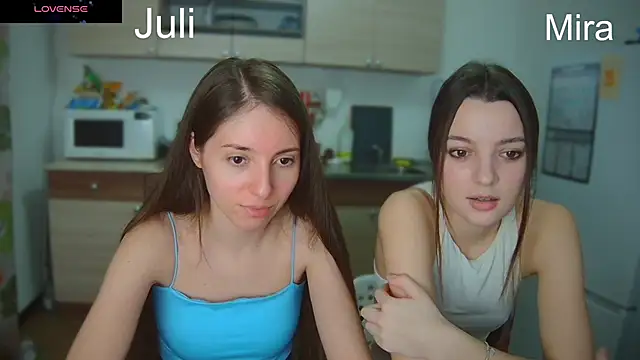 Snapshot of fcjuicy_pussy chatting on 18, 2, 2025 fcjuicy pussy online show from 18, 2, 2025