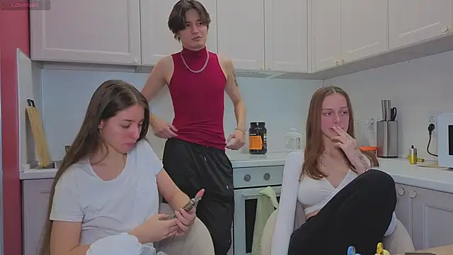 fcjuicy pussy online show from 24, 11, 2025