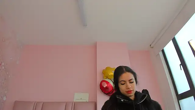 soyzarahtorres online show from 25, 10, 2025