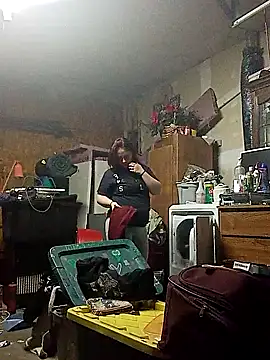 Snapshot of lilbishmiss chatting on 22, 10, 2025 lilbishmiss online show from 22, 10, 2025