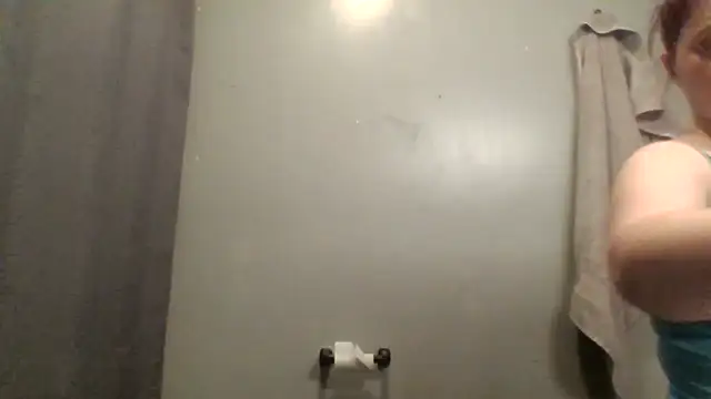 Snapshot of lilbishmiss chatting on 14, 11, 2025 lilbishmiss online show from 14, 11, 2025