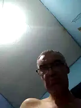 Snapshot of hugosafado333 chatting on 14, 1, 2025 hugosafado333 online show from 14, 1, 2025