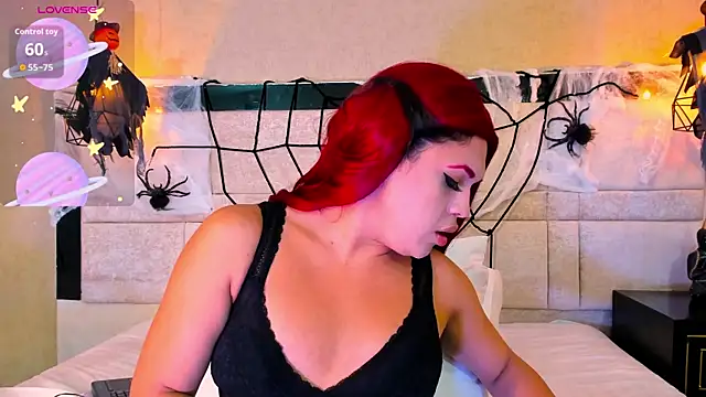 Snapshot of kimCosseyy chatting on 19, 10, 2025 kimCosseyy online show from 19, 10, 2025