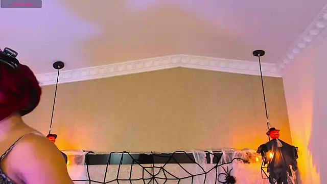 Snapshot of kimCosseyy chatting on 20, 10, 2025 kimCosseyy online show from 20, 10, 2025