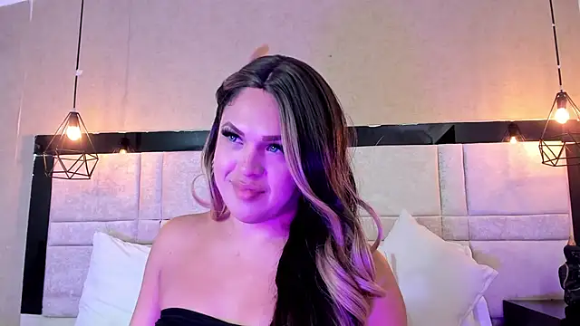 Snapshot of kimCosseyy chatting on 5, 11, 2025 kimCosseyy online show from 5, 11, 2025