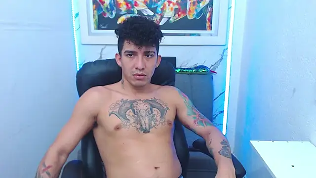 Snapshot of targuerian22 chatting on 17, 10, 2025 targuerian22 online show from 17, 10, 2025