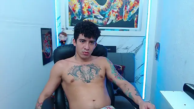 Snapshot of targuerian22 chatting on 14, 11, 2025 targuerian22 online show from 14, 11, 2025