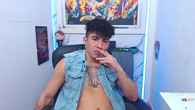 Snapshot of targuerian22 chatting on 27, 11, 2025 targuerian22 online show from 27, 11, 2025