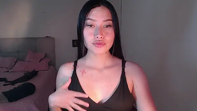 Emilyswan04 online show from 11, 1, 2025