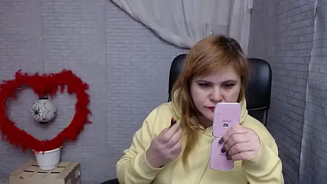 DaniellaKiss online show from 25, 1, 2025