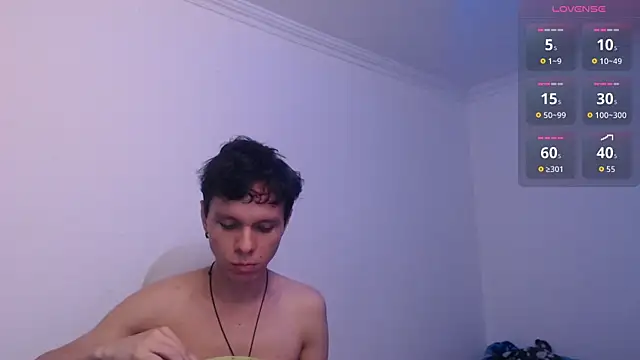 Snapshot of bryamado69 chatting on 24, 4, 2026 bryamado69 online show from 24, 4, 2026