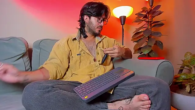 Ackerman Eren  online show from 15, 9, 2025