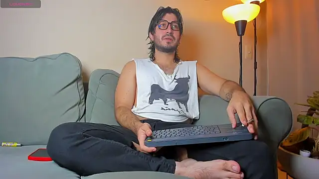 Ackerman Eren  online show from 29, 9, 2025