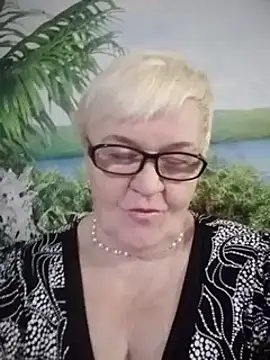 VioletSweet566 online show from 4, 12, 2024