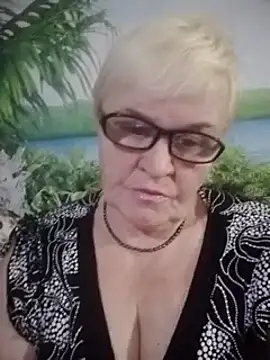 VioletSweet566 online show from 8, 12, 2024