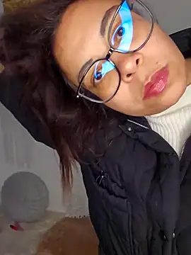 Snapshot of Karamell-Mieze chatting on 24, 10, 2025 Karamell-Mieze online show from 24, 10, 2025