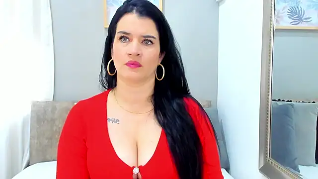 LenaRuiz  online show from 29, 1, 2025