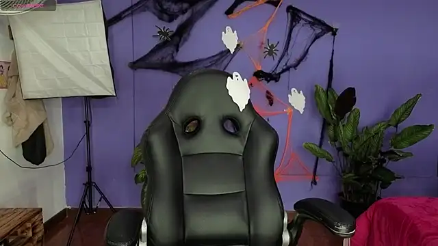  sharlotte777 online show from 1, 11, 2025