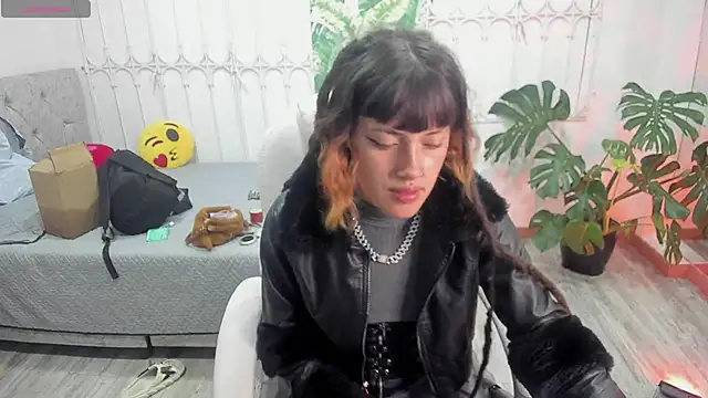  sharlotte777 online show from 2, 12, 2025