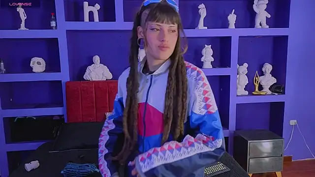  sharlotte777 online show from 19, 4, 2026