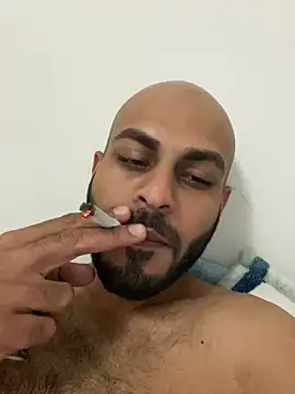 Snapshot of islandvybee55 chatting on 23, 12, 2024 islandvybee55 online show from 23, 12, 2024