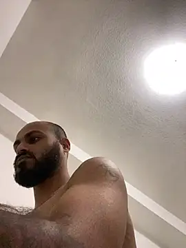 Snapshot of islandvybee55 chatting on 30, 1, 2025 islandvybee55 online show from 30, 1, 2025