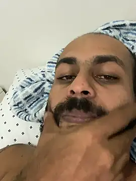 Snapshot of islandvybee55 chatting on 12, 2, 2025 islandvybee55 online show from 12, 2, 2025