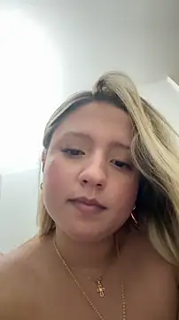 Snapshot of MiaPetit_ chatting on 30, 11, 2025 MiaPetit online show from 30, 11, 2025