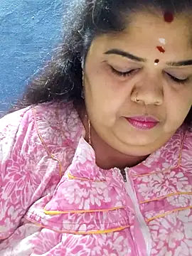 Snapshot of tamilthanushri chatting on 12, 2, 2026 tamilthanushri online show from 12, 2, 2026