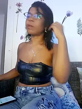 Snapshot of ivonjoness chatting on 1, 12, 2025 ivonjoness online show from 1, 12, 2025