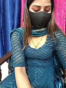 Snapshot of Hotty-anushka chatting on 5, 1, 2025 Hotty-anushka online show from 5, 1, 2025